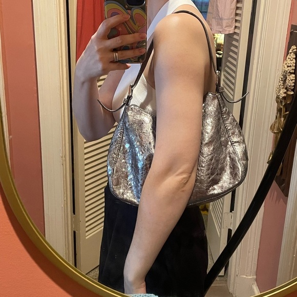 Textured metallic silver Michael by Michael Kors shoulder bag y2k 90s vibes - Picture 2 of 9